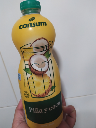 Zumo de piña y coco Zumo de piña y coco