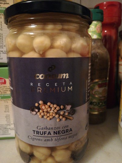 Garbanzos con trufa negra Garbanzos con trufa negra
