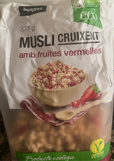 Muesli Crujiente con frutos rojos Muesli Crujiente con frutos rojos