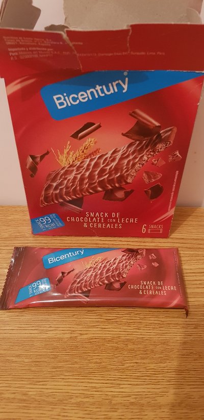 Barritas de chocolate con leche y cereales Barritas de chocolate con leche y cereales