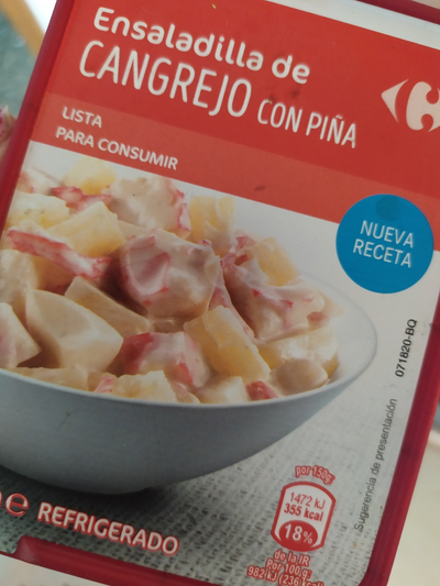Ensaladilla de cangrejo con piña Ensaladilla de cangrejo con piña