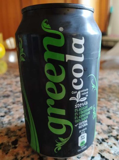 Green cola Green cola