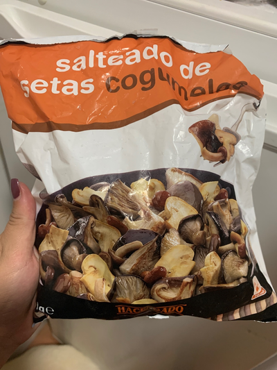 Salteado de setas congeladas Salteado de setas congeladas