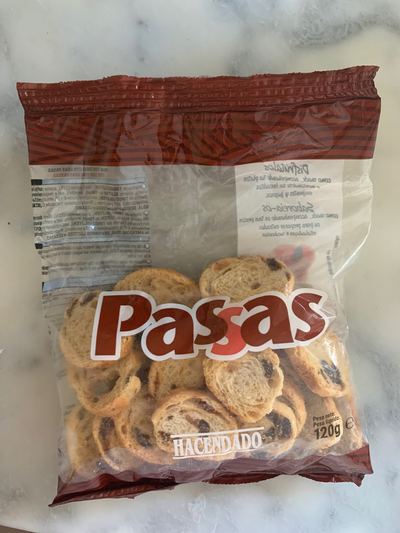 Pan tostado con pasas Pan tostado con pasas