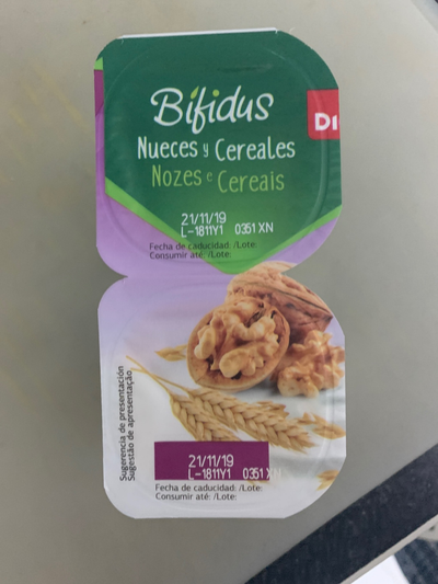Yogur bifidus nueces y cereales Yogur bifidus nueces y cereales