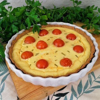 Quiche de tomates cherry con yogur y queso feta