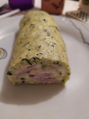 Rollito de calabacín relleno