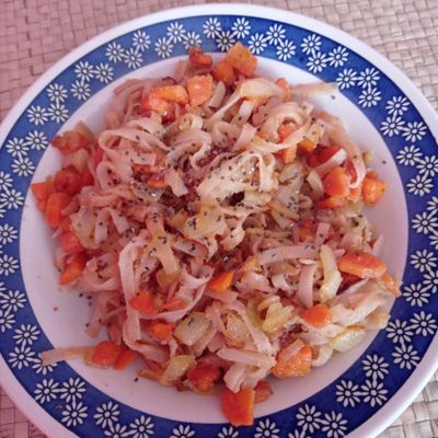 Noodles de arroz con crema de cacahuete