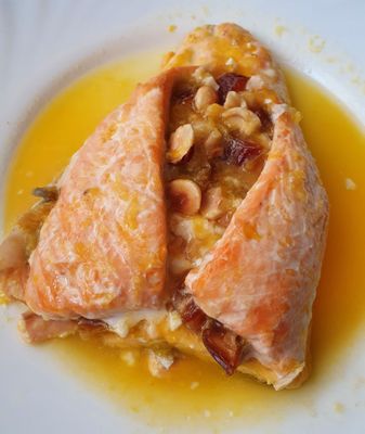 Salmón al horno con queso de cabra 