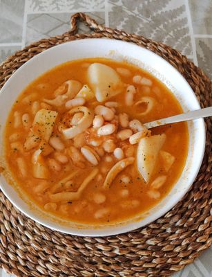 Judías Blancas con Calamares