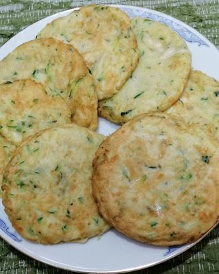 Mini-tortillas de calabacín y queso