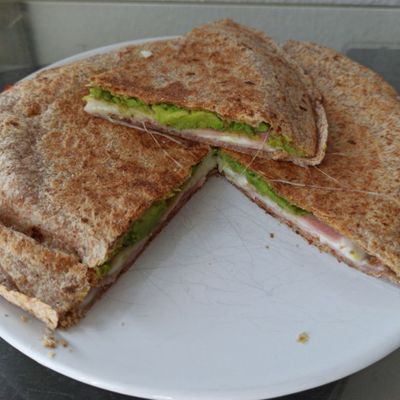 Quesadilla con aguacate