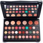 Makeup Revolution Paleta cieni Shook Eyeshadow Palette