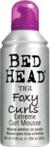 Tigi Bed Head Foxy Curls Extreme Curl Mousse, pianka do ekstremalnych loków, 250ml