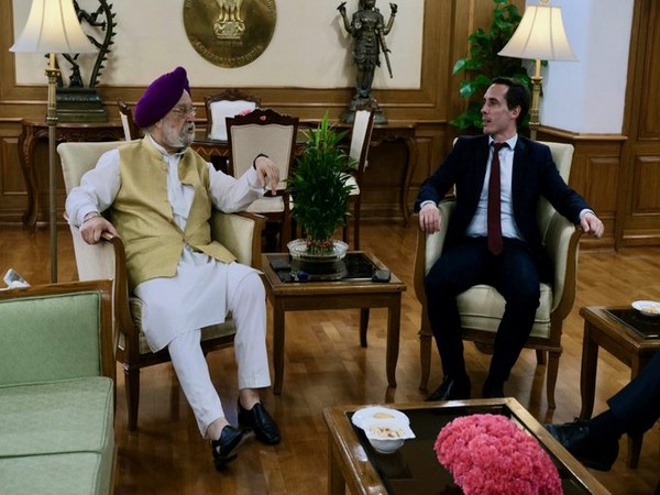 French Minister Djebbari Discusses Smart Cities with Hardeep Singh Puri