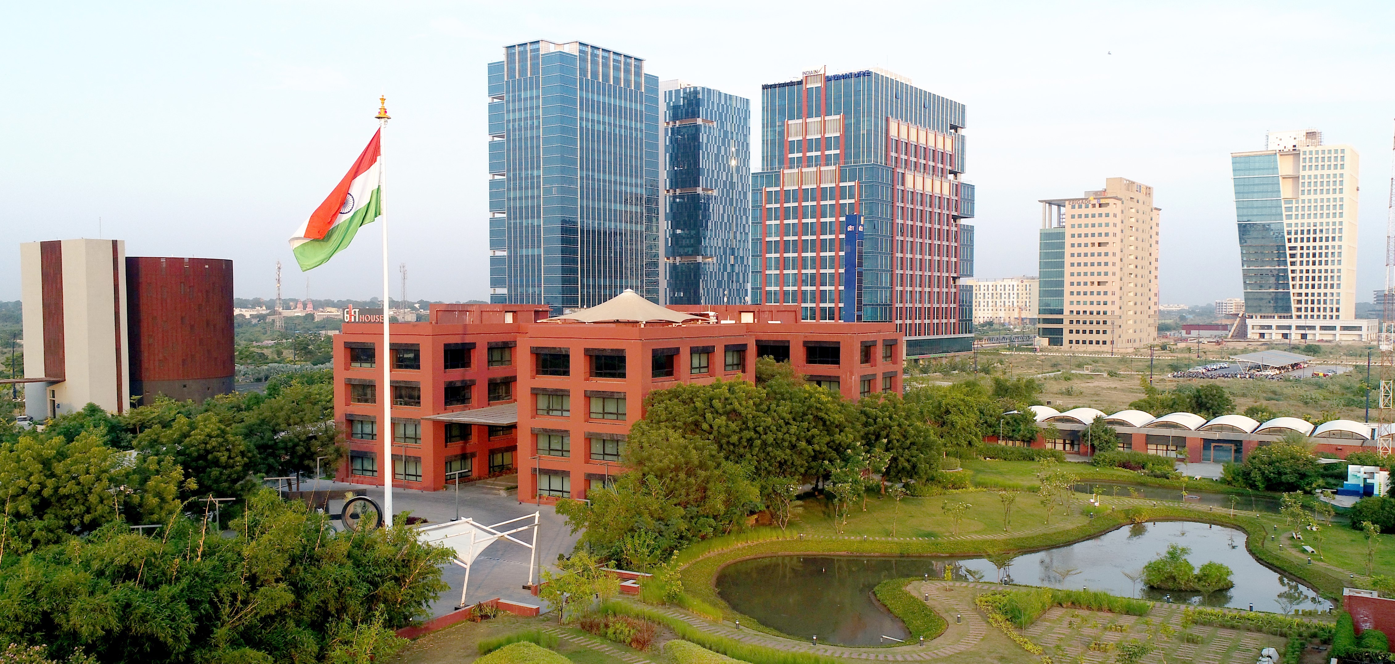🏦 Gujarat International Finance Tec-City may get its first family  investment fund (FIF). HNIS weigh pros and cons. | RSM India posted on the  topic | LinkedIn