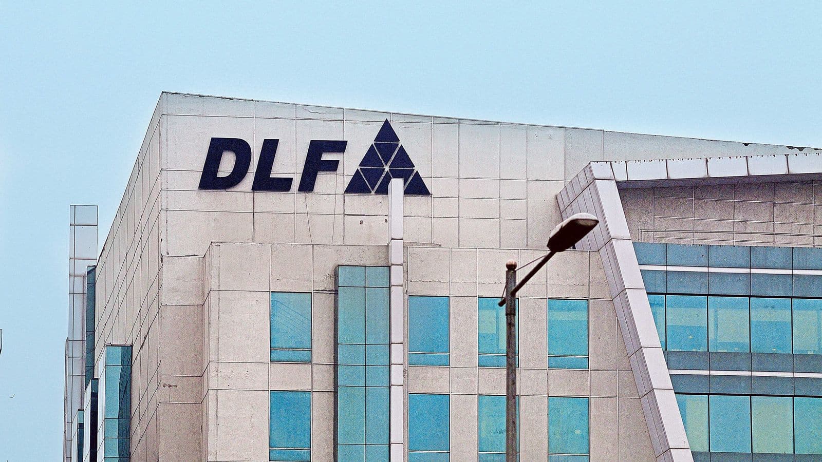 DLF Set To Construct Its Second Data Centre In Noida