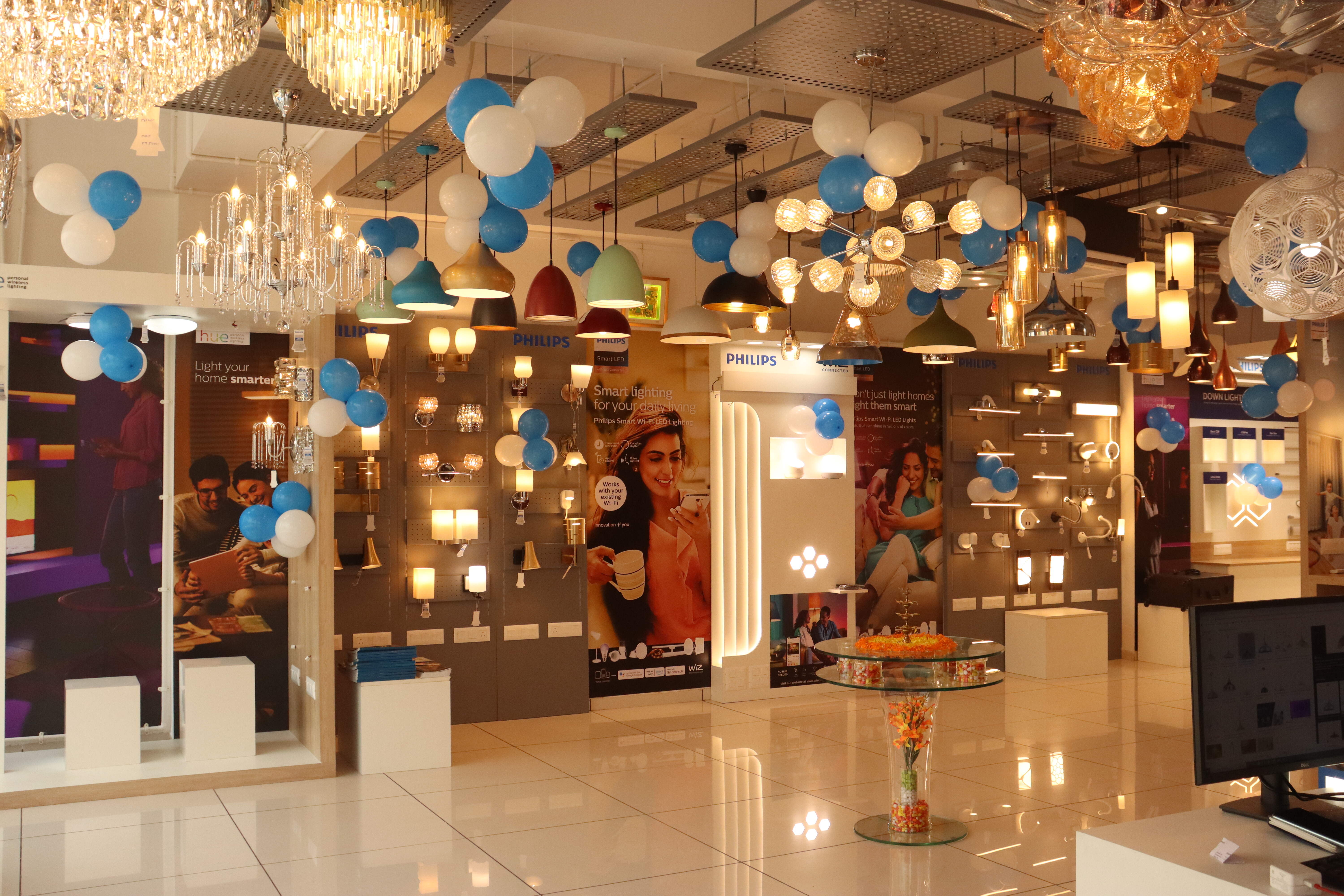 ru licens Apparatet Signify Opens Five New Philips Smart Light Hubs in Gujarat