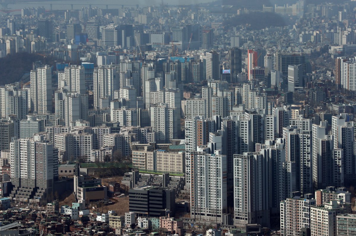 Chinese Nationals Are Leading Apartment Buyers in South Korea