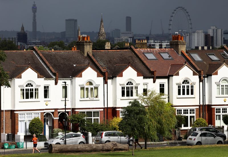 UK Housing Prices Inching Towards Pre-Pandemic Levels