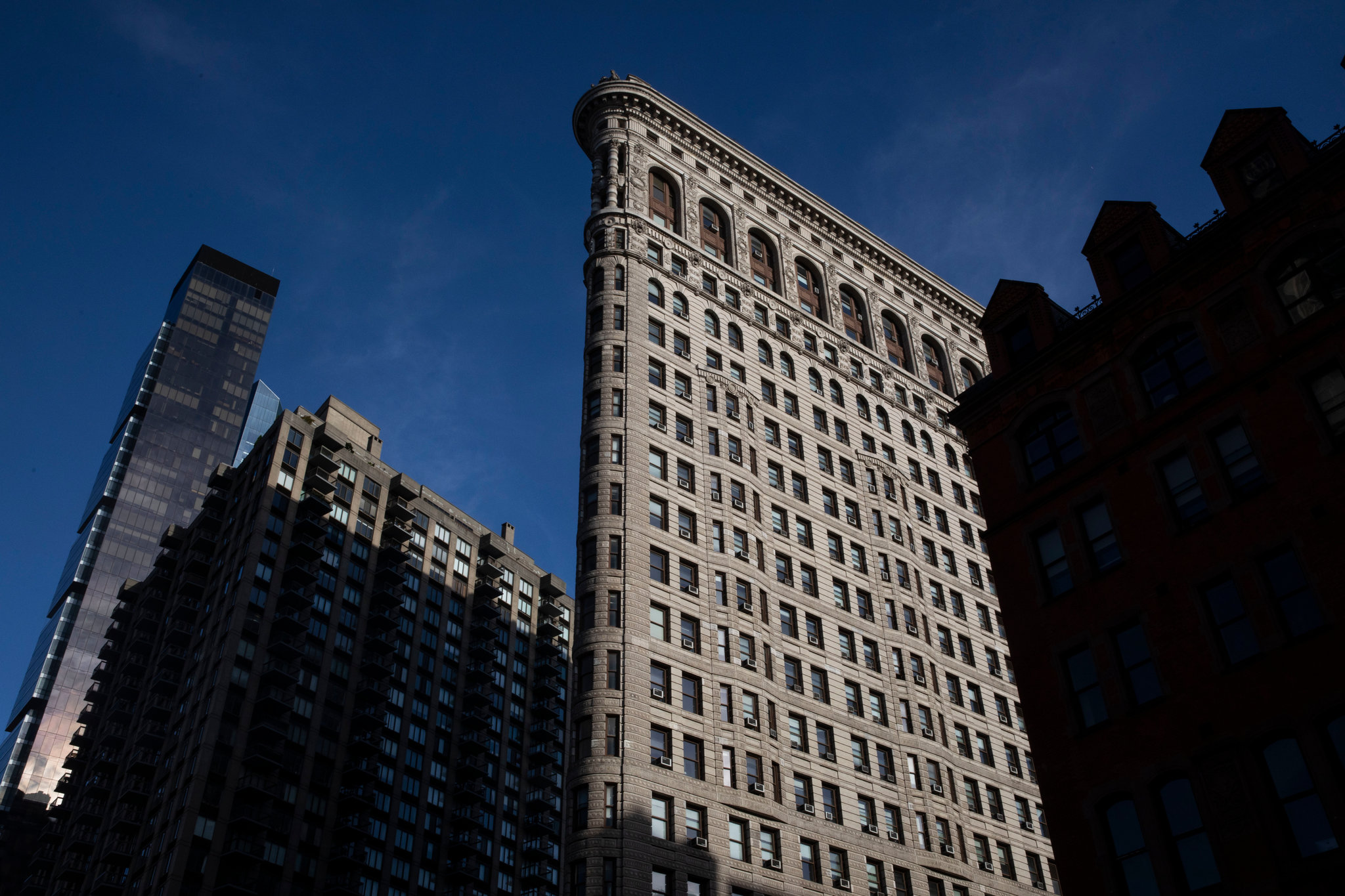 Manhattan Landmark Flatiron Building Auctioned for $190 Million