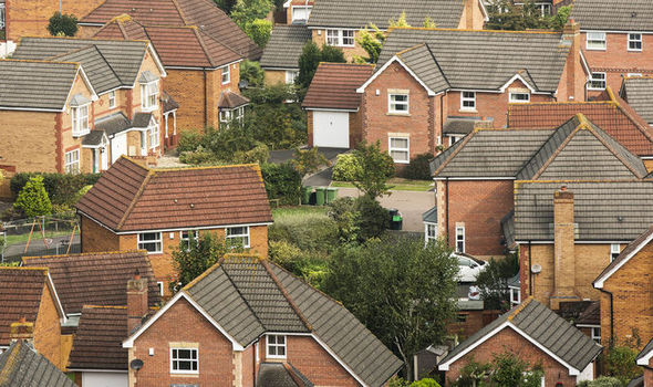 UK Home Mortgage Market Stable While Housing Prices Drop