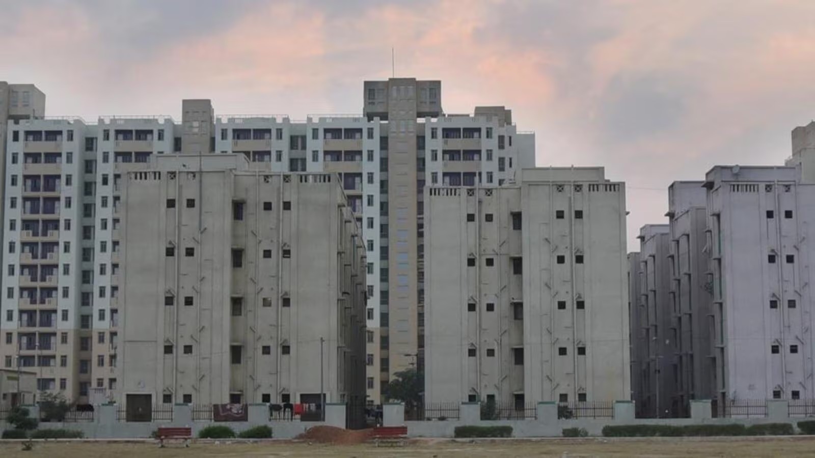 DDA Reviewing Eligibility Criteria For Allotment Of Flats