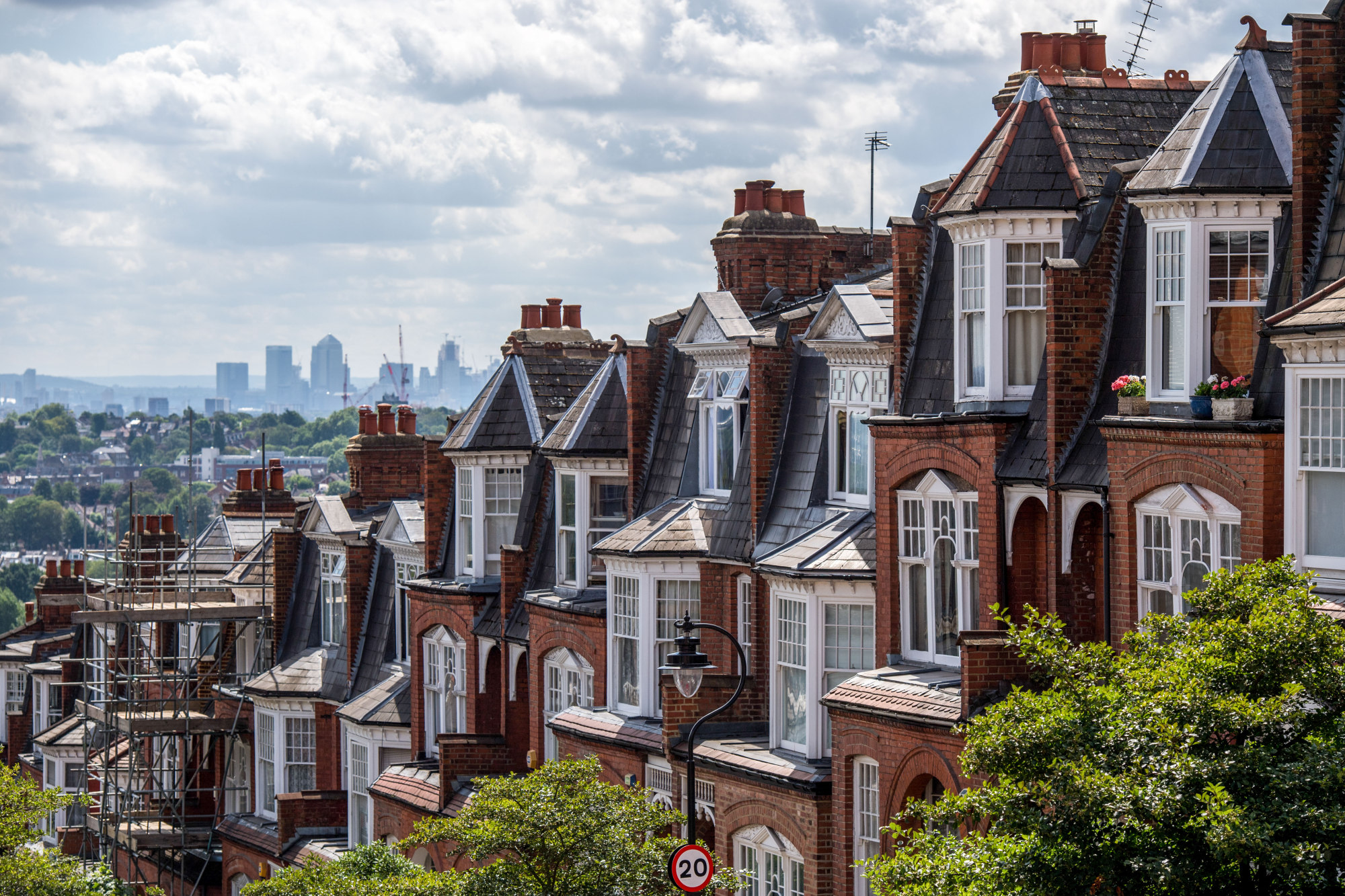 Pricey Central London Records Subdued Housing Activity