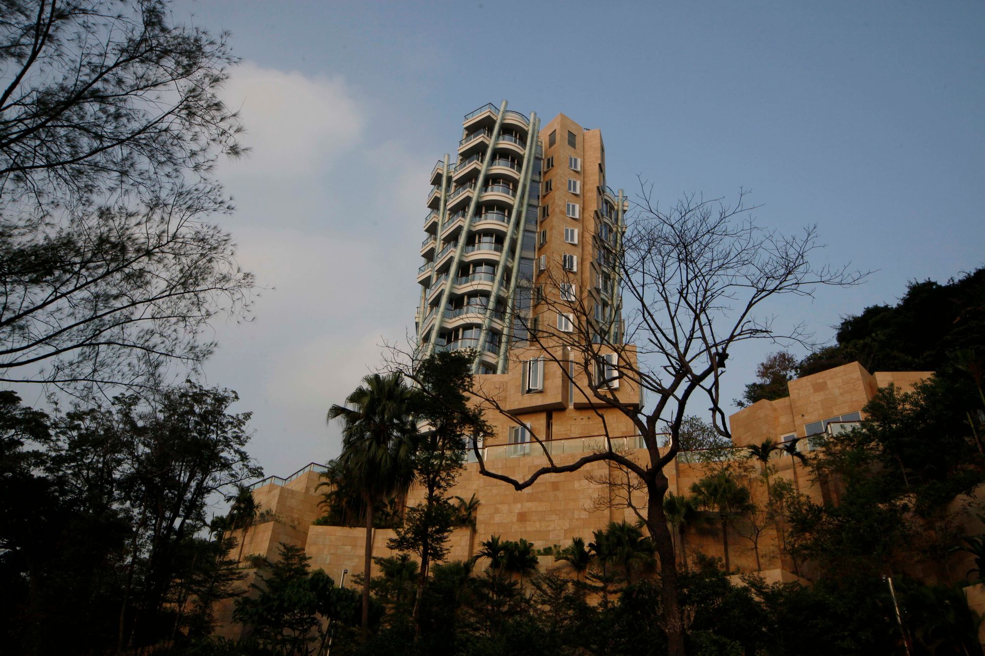 Hong Kong With One Of World’s Most Expensive Housing Sees Decline In Value