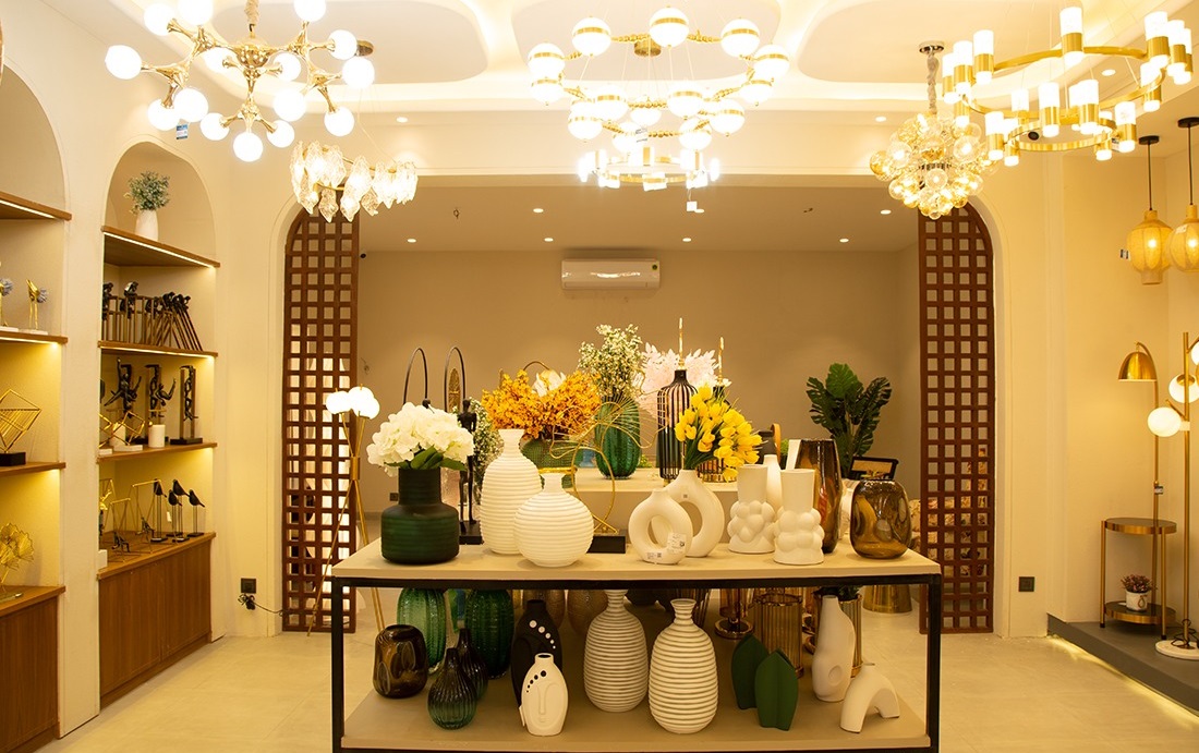 Woodenstreet Launches New Light Street Store In Mumbai