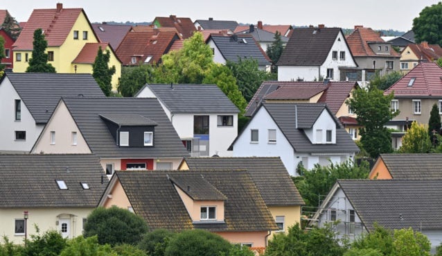 House Prices Fall By 1.7 % In Europe First Time In 10 Years