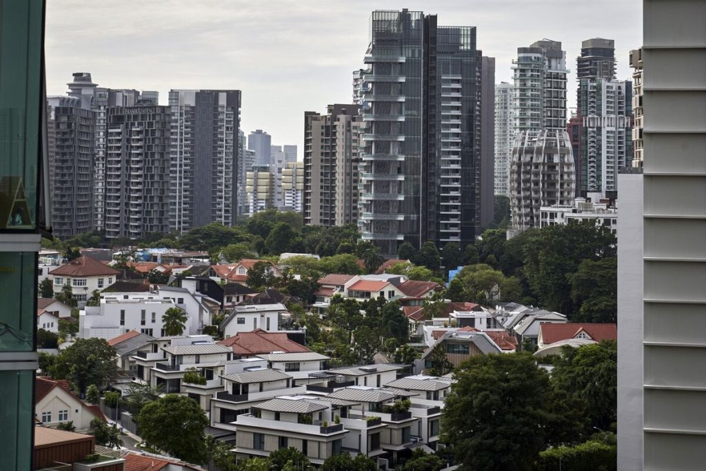 Singapore Home Prices Rise Slow & Rents Fall