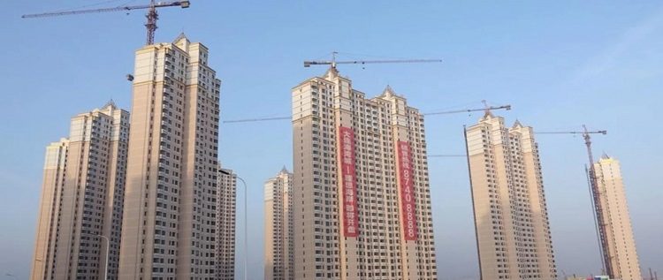 China's Real Estate Sector Shrinks for First Time Since Covid-19 Began