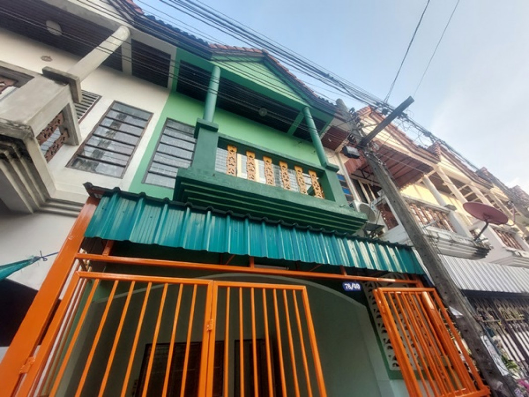 Townhouse for rent, newly decorated, Soi Bang Waek