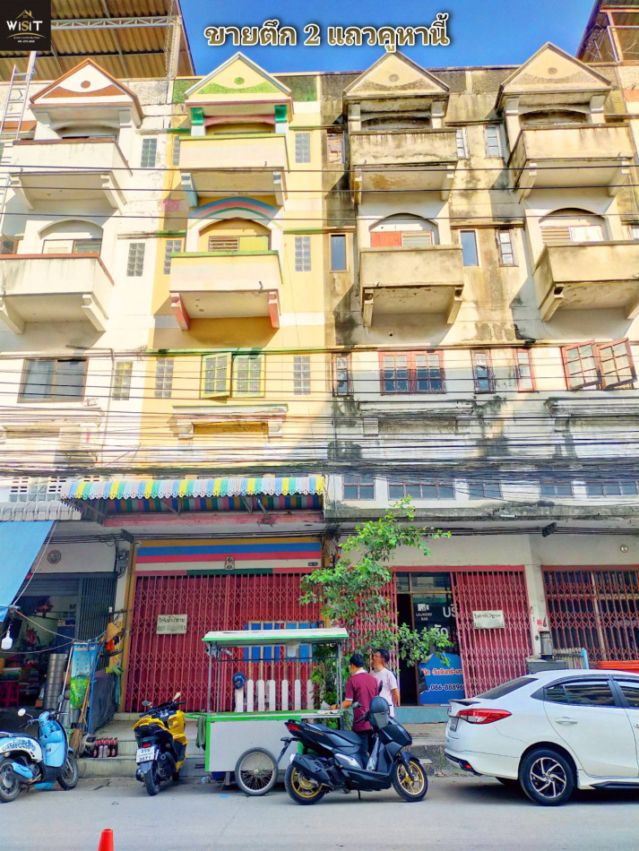 Commercial building for sale 2 units, 4.5 floors, 