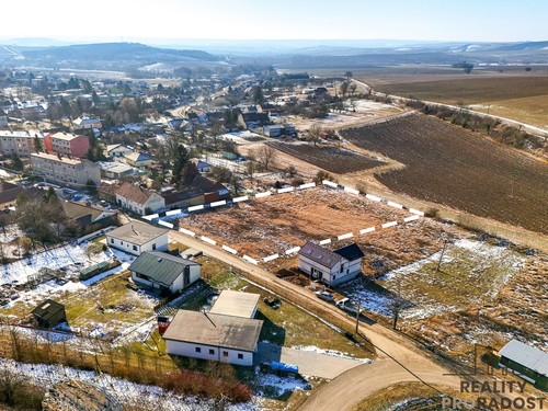 Prodej stavebního pozemku 4986 m²