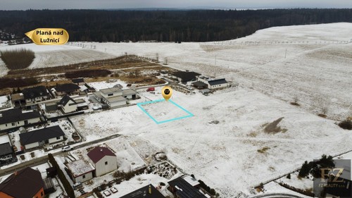 Prodej stavebního pozemku 687.2 m²