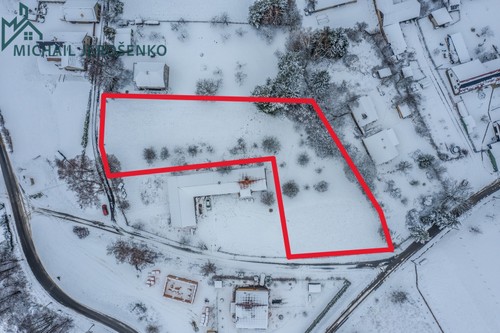 Prodej stavebního pozemku 3796 m²