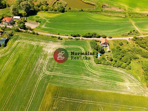 Prodej stavebního pozemku 1796 m²