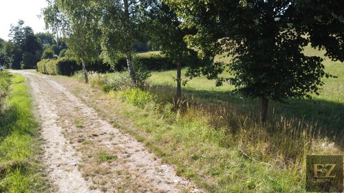 Prodej stavebního pozemku 1100 m²