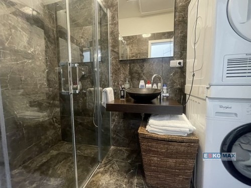 Prodej bytu 1+kk 57 m²