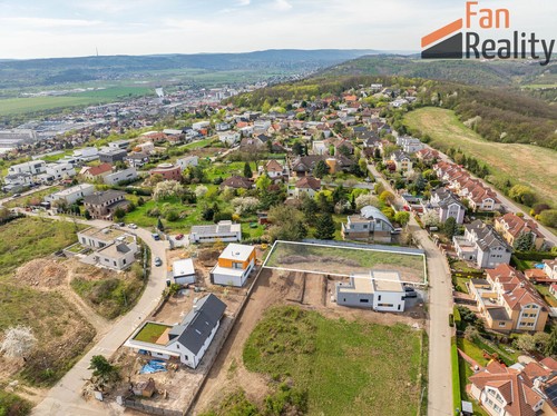 Prodej stavebního pozemku 1000 m²