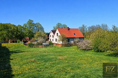 Prodej stavebního pozemku 2559 m²