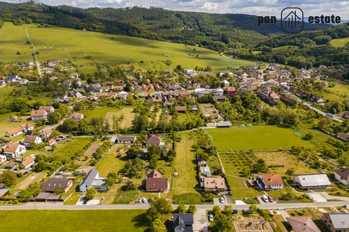 Prodej stavebního pozemku 1199 m²