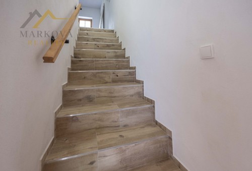 Prodej domu 194 m², pozemek 1228 m²