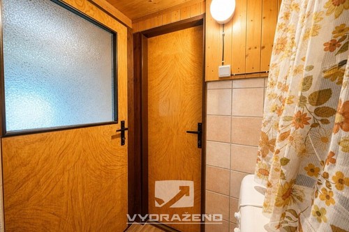 Prodej chaty 244 m², pozemek 350 m²