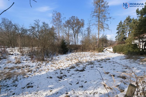 Prodej stavebního pozemku 1942 m²