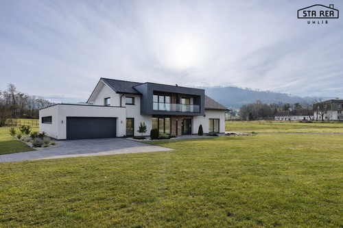 Prodej stavebního pozemku 1771 m²