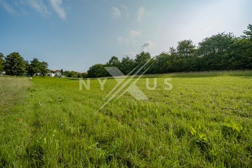 Prodej stavebního pozemku 3701 m²