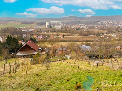 Prodej stavebního pozemku 1077 m²